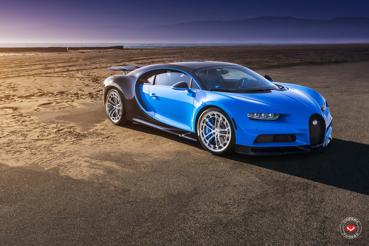 Bugatti Chiron on Vossen Wheels (3)