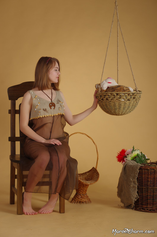 MarvelCharm_Nicolette-Basket-Lady-009