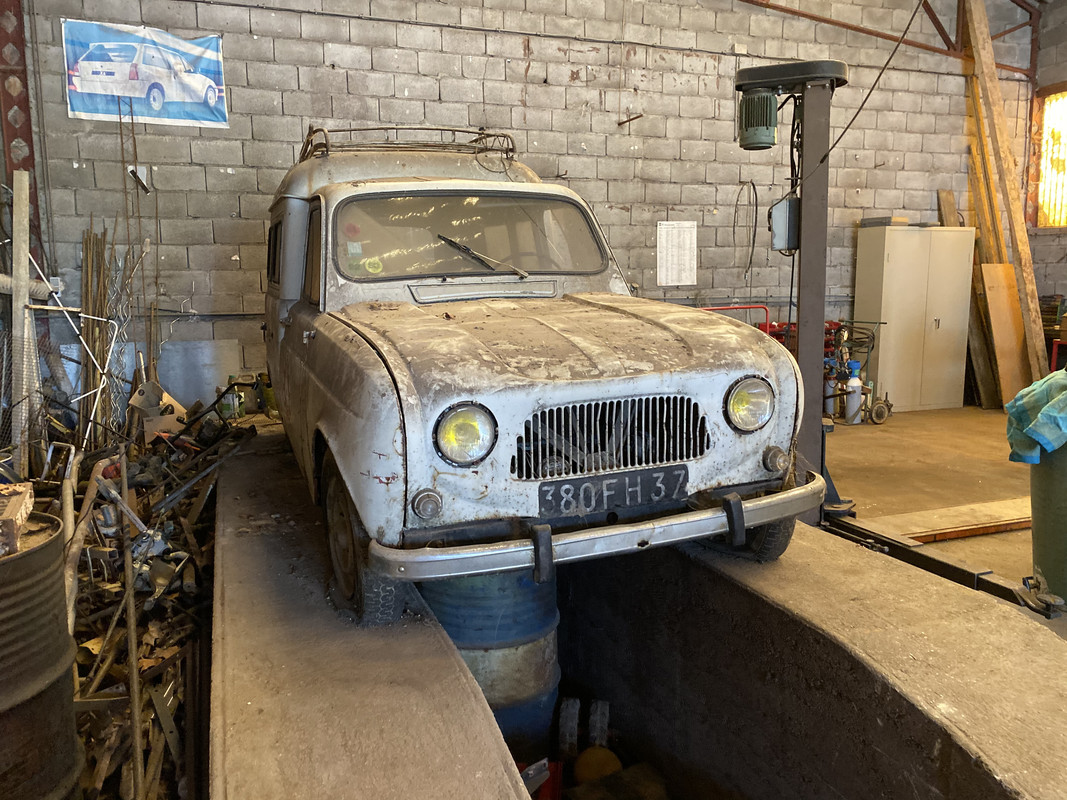 47449573-C9F9-45D5-AA39-D57751185618