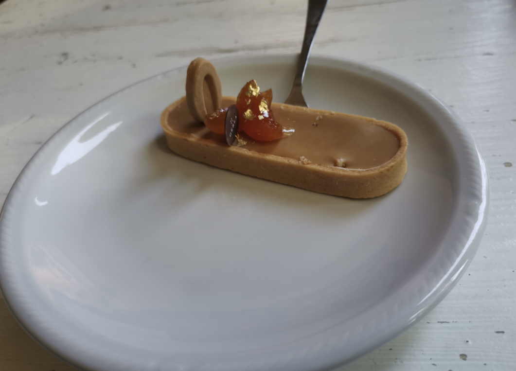 AE592DB0-8A48-42B3-8373-84C483EB7EFC