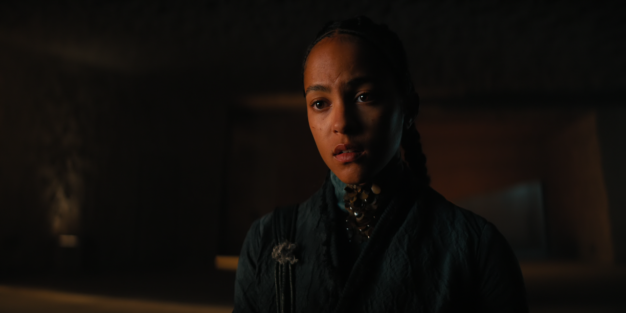 Foundation.S01E01.The.Emperor's.Peace.2160p.10bit.ATVP.WEB-DL.DDP5.1.HEVC-Vyndros.mkv_snapshot_00.30