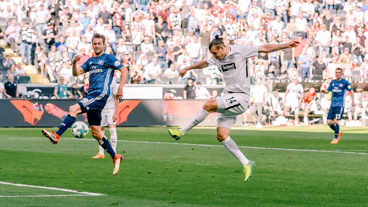 Hamburger vs Frankfurt, 21h30 ngày 20/12