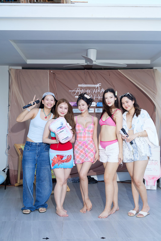 260401-Emma-Beach-Party1426