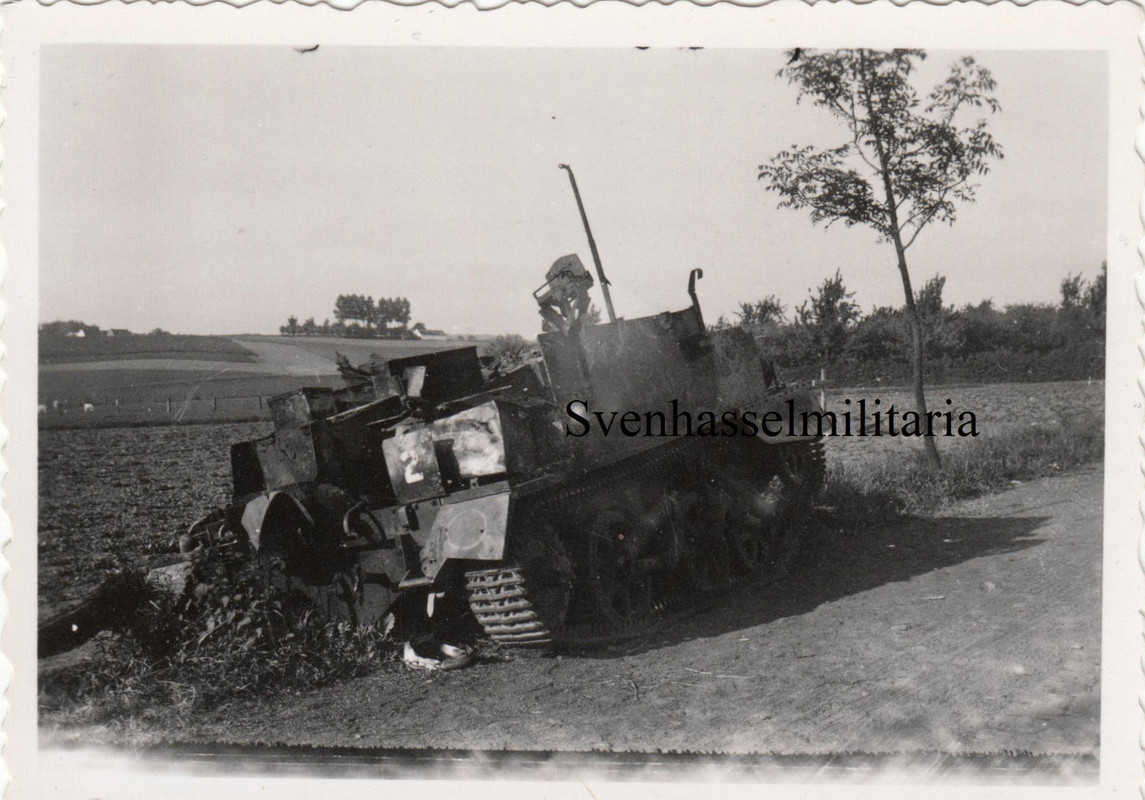 Original Foto Zerstörte Englische Panzerwagen Br