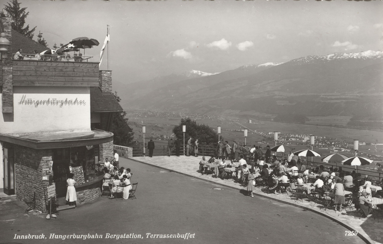 hungerburg Bergstation gegen Osten