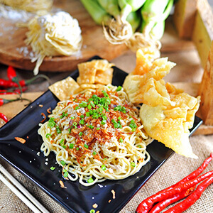 Mie Suit