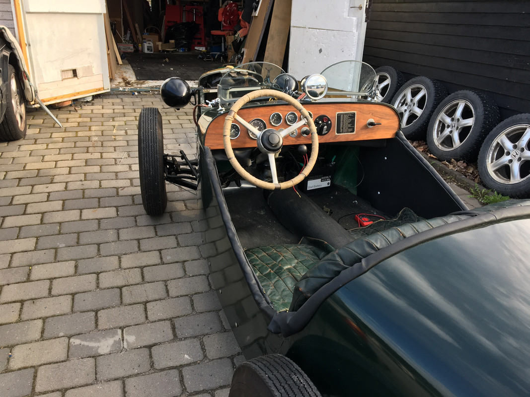 CDC8D86D-8776-48D0-BF42-60B7BD7EEE4A