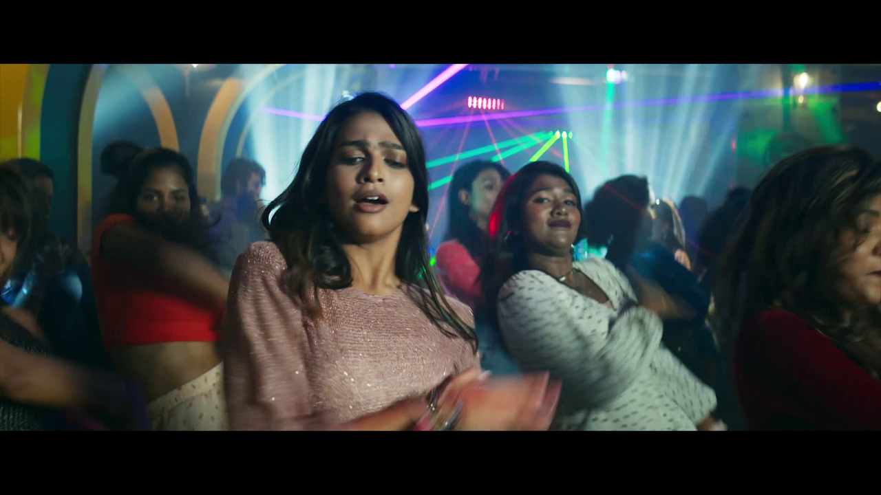 vlcsnap-2023-12-18-00h37m55s584