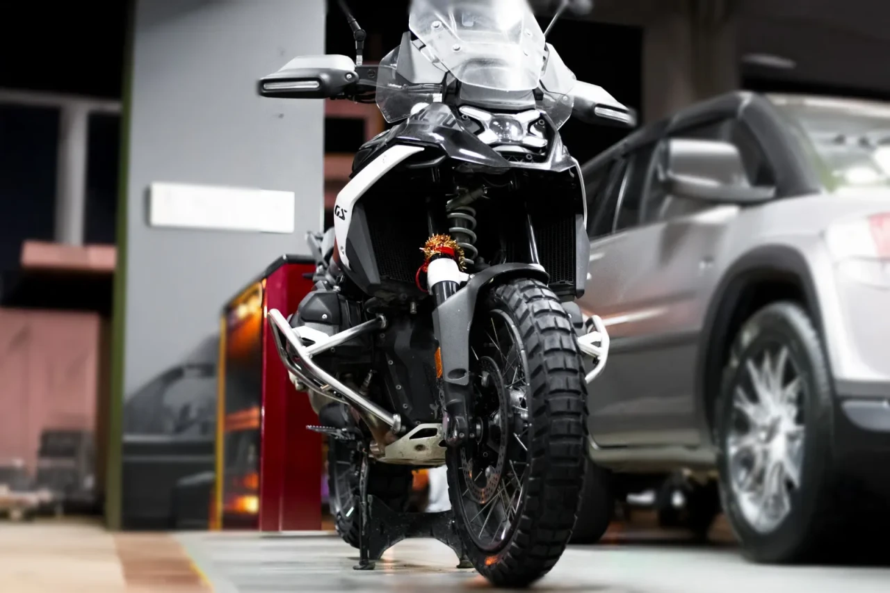 Torque Block tyre expertise for BMW R 1300 GS