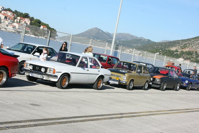 FIAT 850 Special - Page 3 IMG-0016