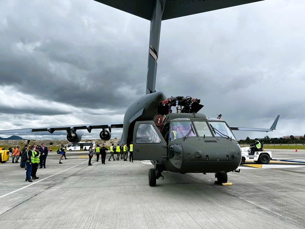 La Policía Nacional de Colombia recibe otros tres Black Hawk