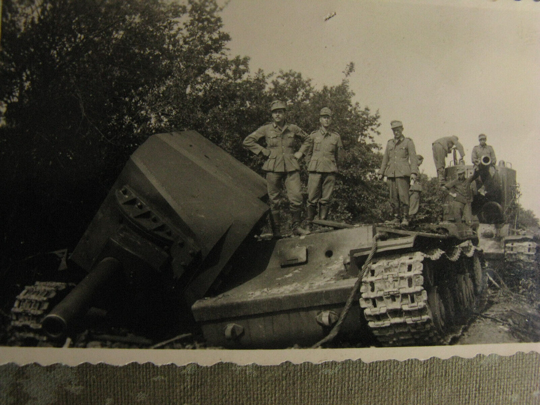 Foto Russland russischer Panzer abgeschossen zerstört WKII 2.WK Ostfront4