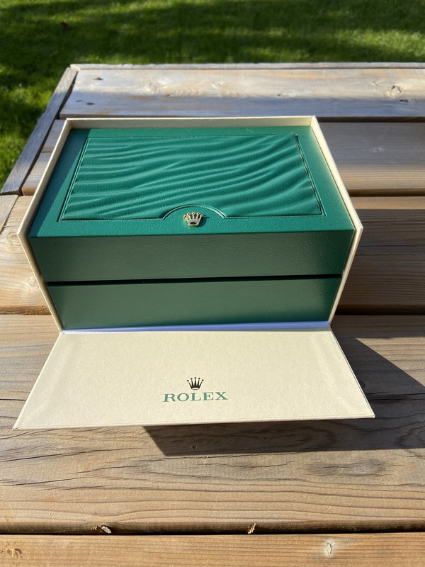 93209638-C1E0-41A5-A69D-A5AE469FFF3F