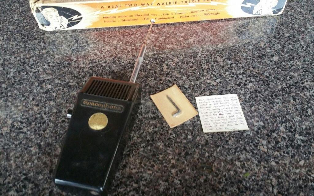 Talkie Wireless 1960s USA Montgomery Ward