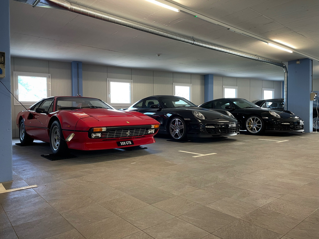 7D28FDD9-DC34-4AEA-84B3-E770CEC250F4