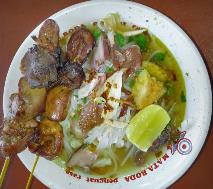 Soto Ayam Lenthok Pak Gareng