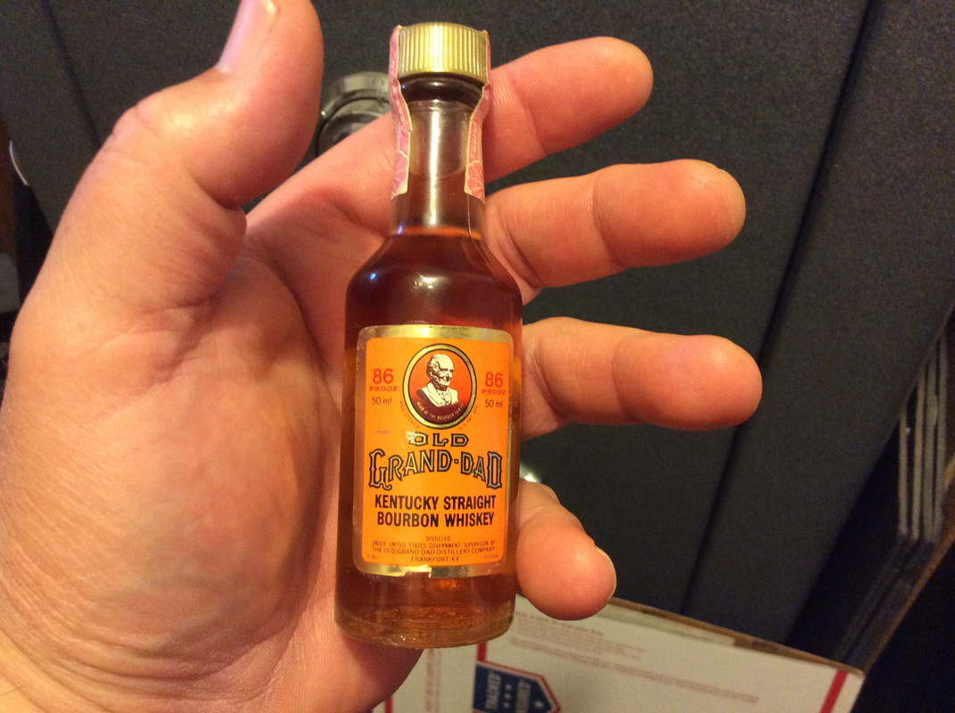 4554D923-5E5B-48B3-B84E-6B5B34EA6CC5