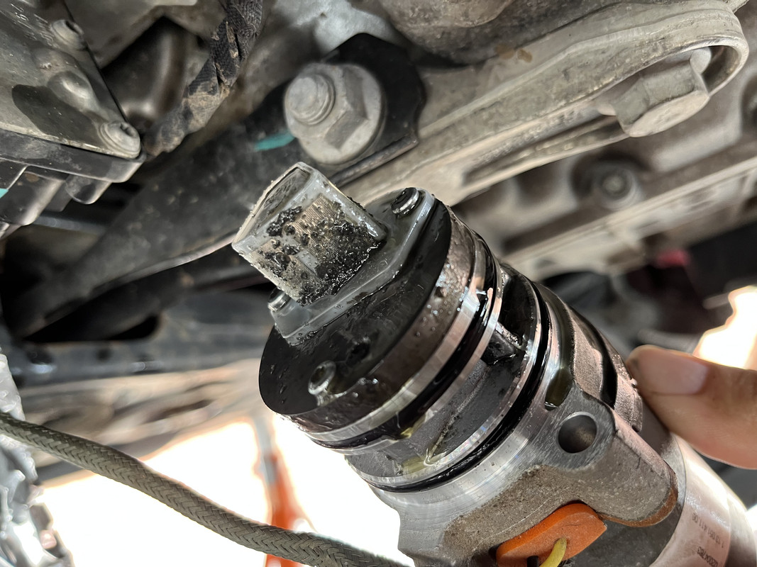 F76FDE89-069D-41C0-9C8C-53C7251A2040