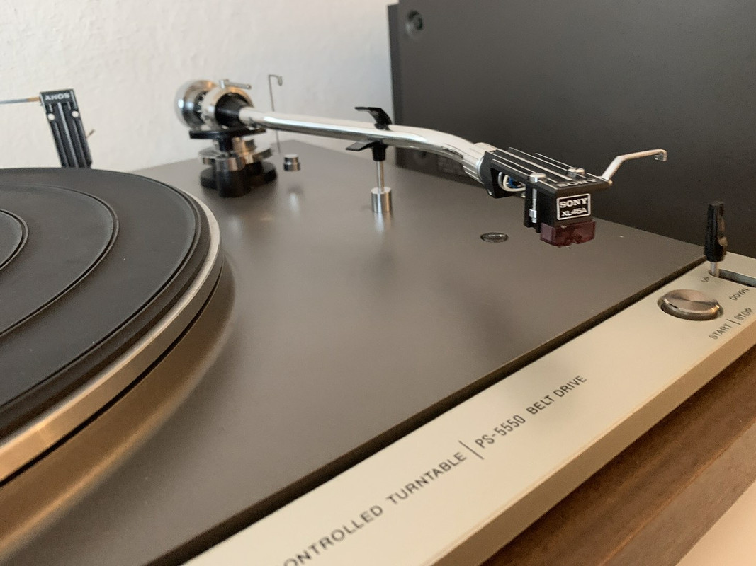 11634950-61D4-4104-AD04-4EB3E3BE594D