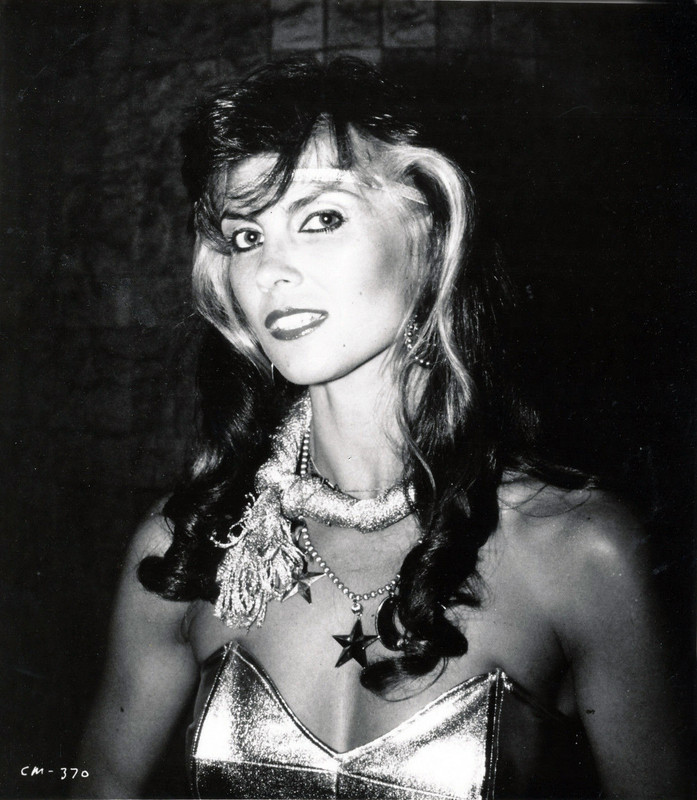 Caroline_Munro_b84