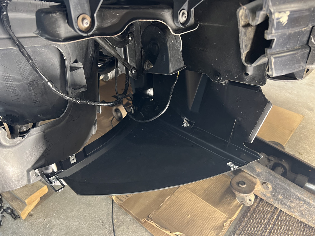 EE47AC69-5361-4868-85C6-A6DD7D212EA0