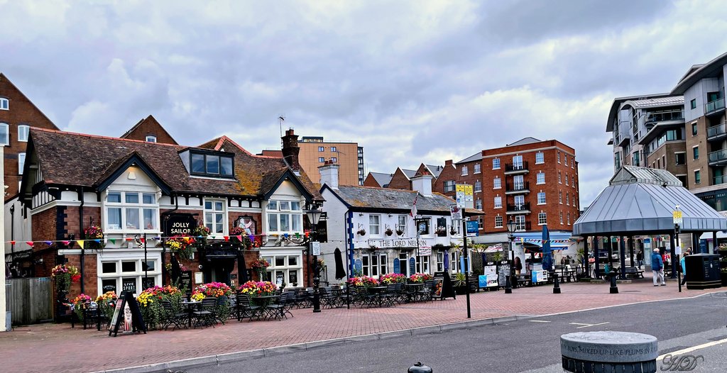 bars-poole-quay-HD.jpg