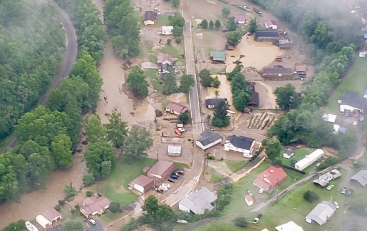 Inundaciones en el suroeste de Virginia dejan 44 desaparecidos