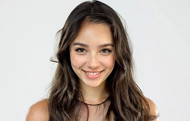 TILLY-NORWOOD-2-FOTOR.jpg