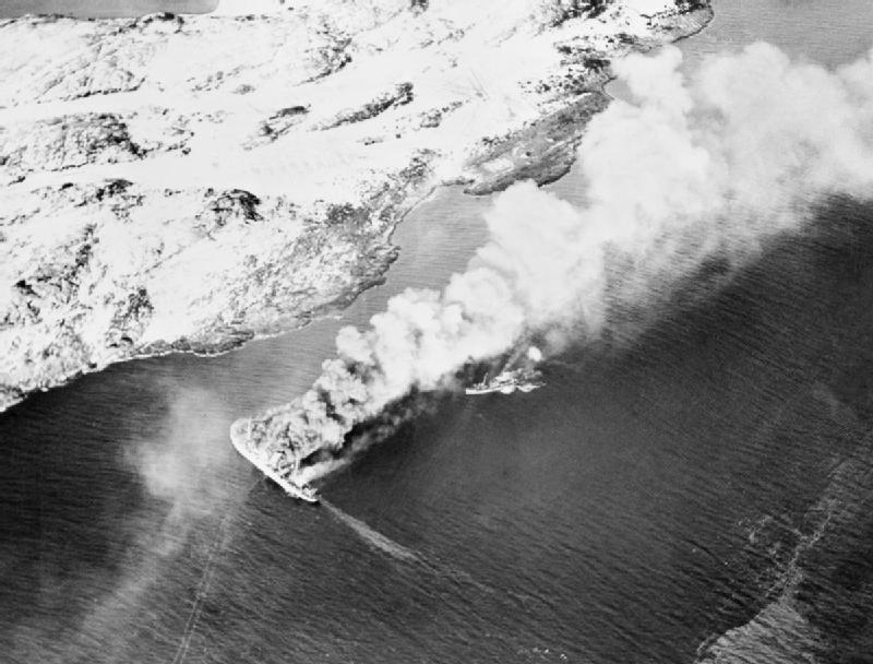 La trajedie du MS Rigel Rigel-sinking-V-boat-burning-1944
