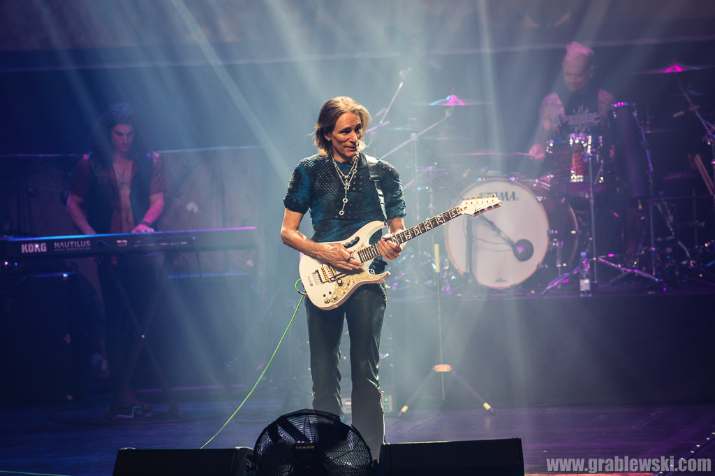 [Obrazek: 2023-05-03-Steve-Vai-029.jpg]