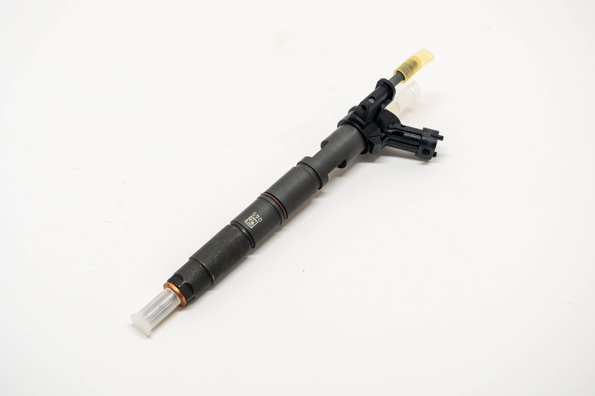 Bosch 0445117010 Injector for GM 2011-2016 6.6L Duramax Engines