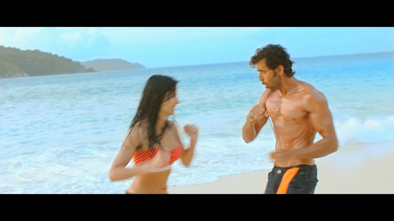 [Image: Katrina-Kaif-Hot-Navel-From-Bang-Bang-20...-27-39.jpg]