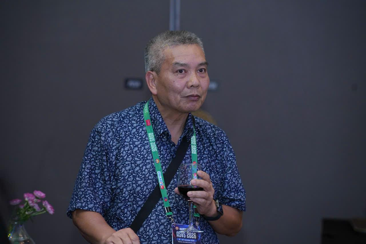 PGS.TS.BS Nguyễn Hữu Ước và các chuyên gia VNVDA chủ tọa, báo cáo khoa học tại ASVS 2026