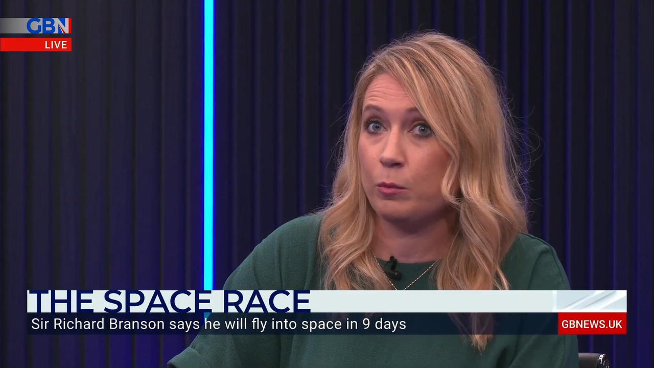 Space race Branson and Bezos will fly to space.mp4_snapshot_08.34_[2021.07.02_23.17.23]