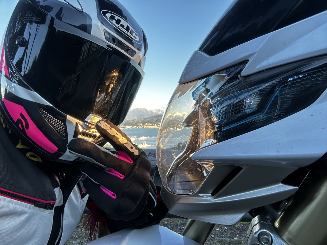 634D2A19-CF3A-4039-9D81-03833CEED320