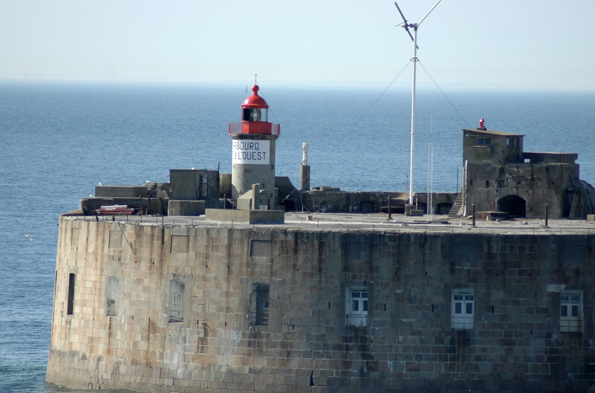 Documentation et modélisation du Fort de L'Ouest, grande rade, Cherbourg Screenshot-2021-02-02-19-26-38-190