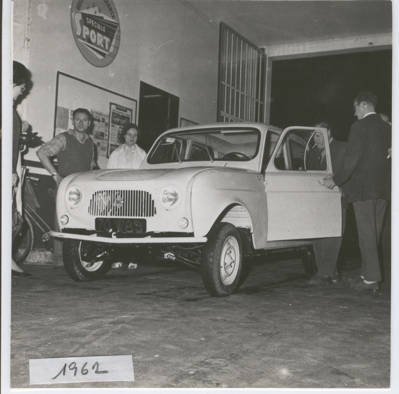 1961-10-04 18h Renault R4 présentation (6) -1961 11-04 photos Albanesi