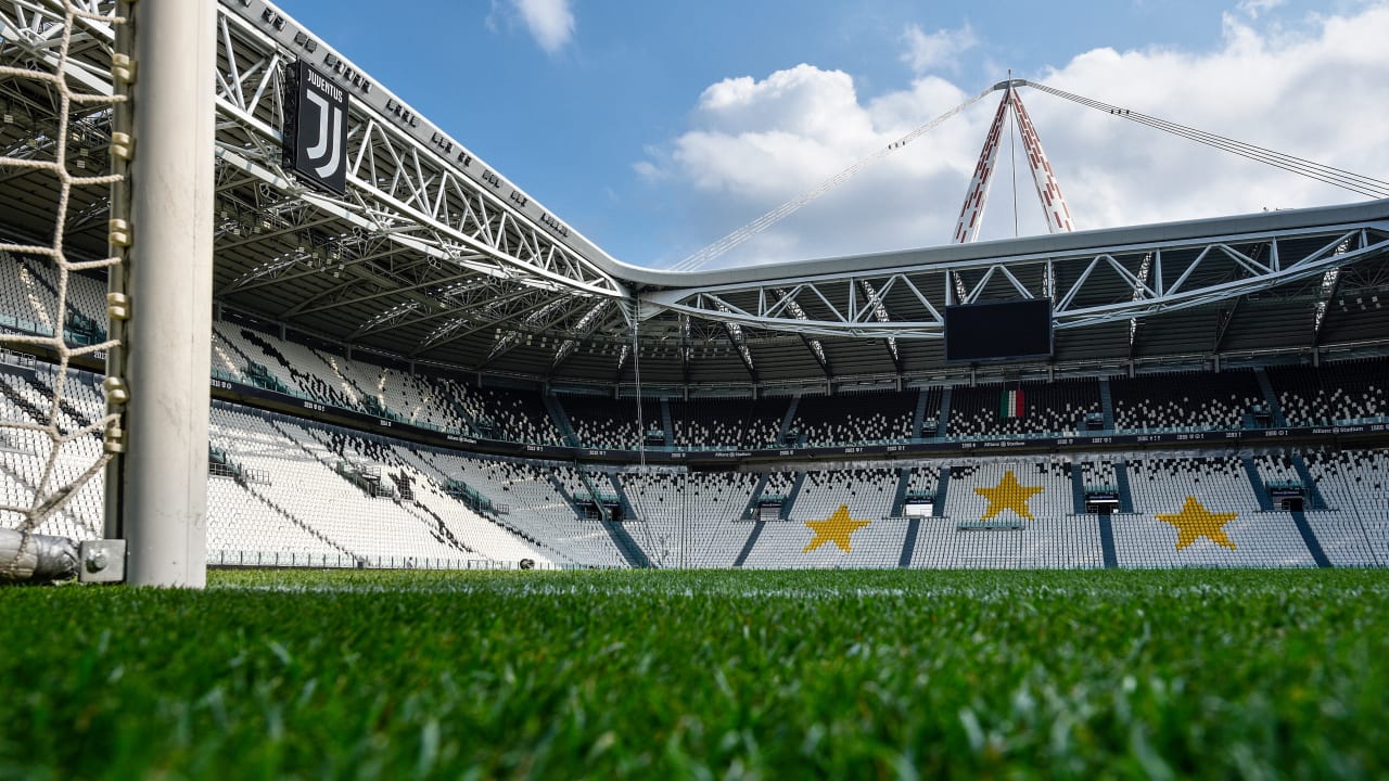 Rojadirecta Calcio TV: Milan-Juventus Streaming Napoli-Salernitana Gratis, dove vederle Stasera. Oggi c'è Cagliari-Fiorentina.