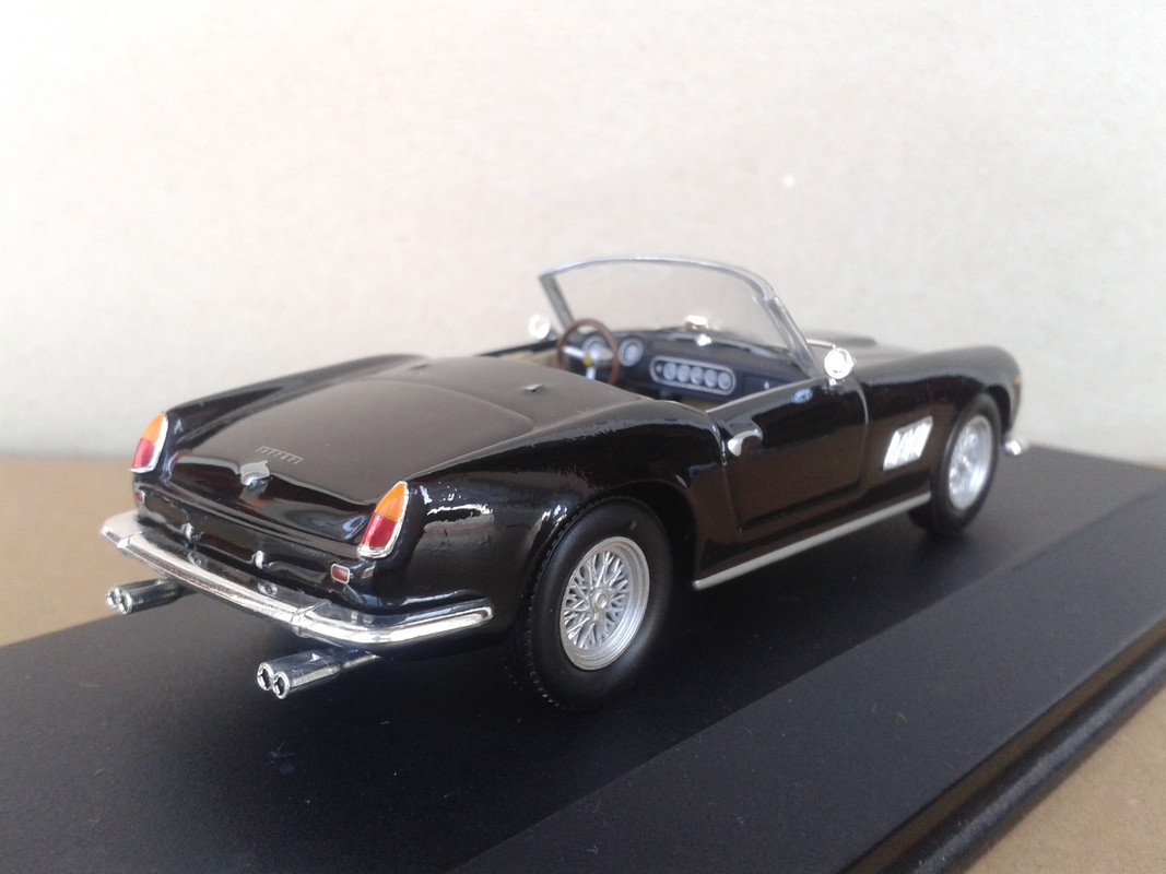 1957 Ferrari 250 GT California (Ixo - nº 22 Ferrari RBA) (5)