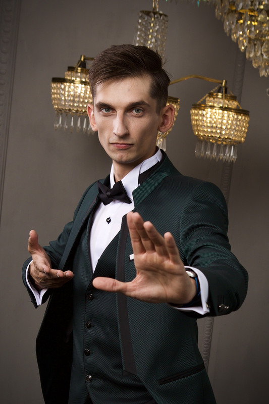 E2DD9A01-B2FB-4A39-9011-CAD88E274654