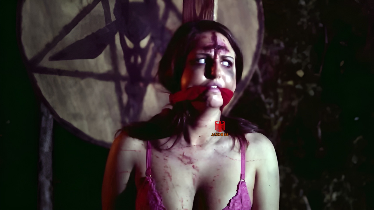 Lainie Kates 3 - The Summoning 2014