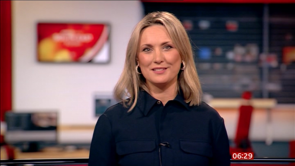 01.05 - 06.00.00 - Breakfast. The BBC's Breakfast programme features ....ts_snapshot_10.36.708