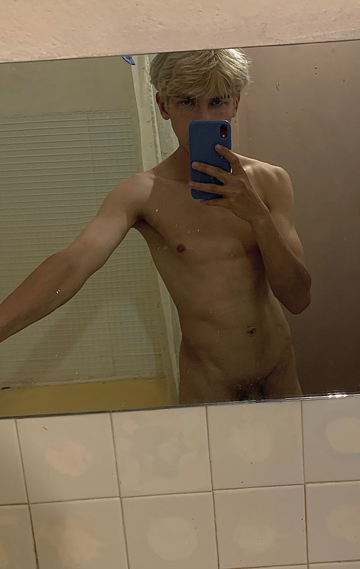 7A4BDC92-0C01-4577-A82A-7605507DDC85