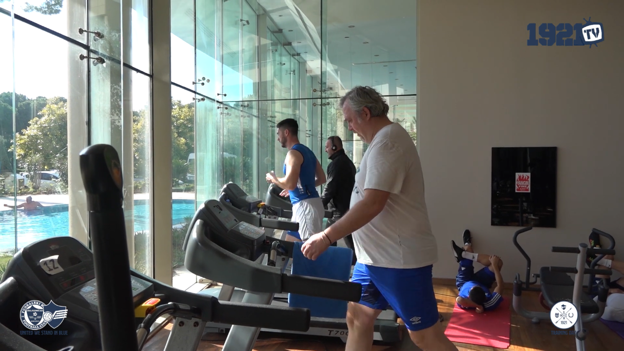 082FD6FD-376E-4CA4-8497-E41A04C5144C