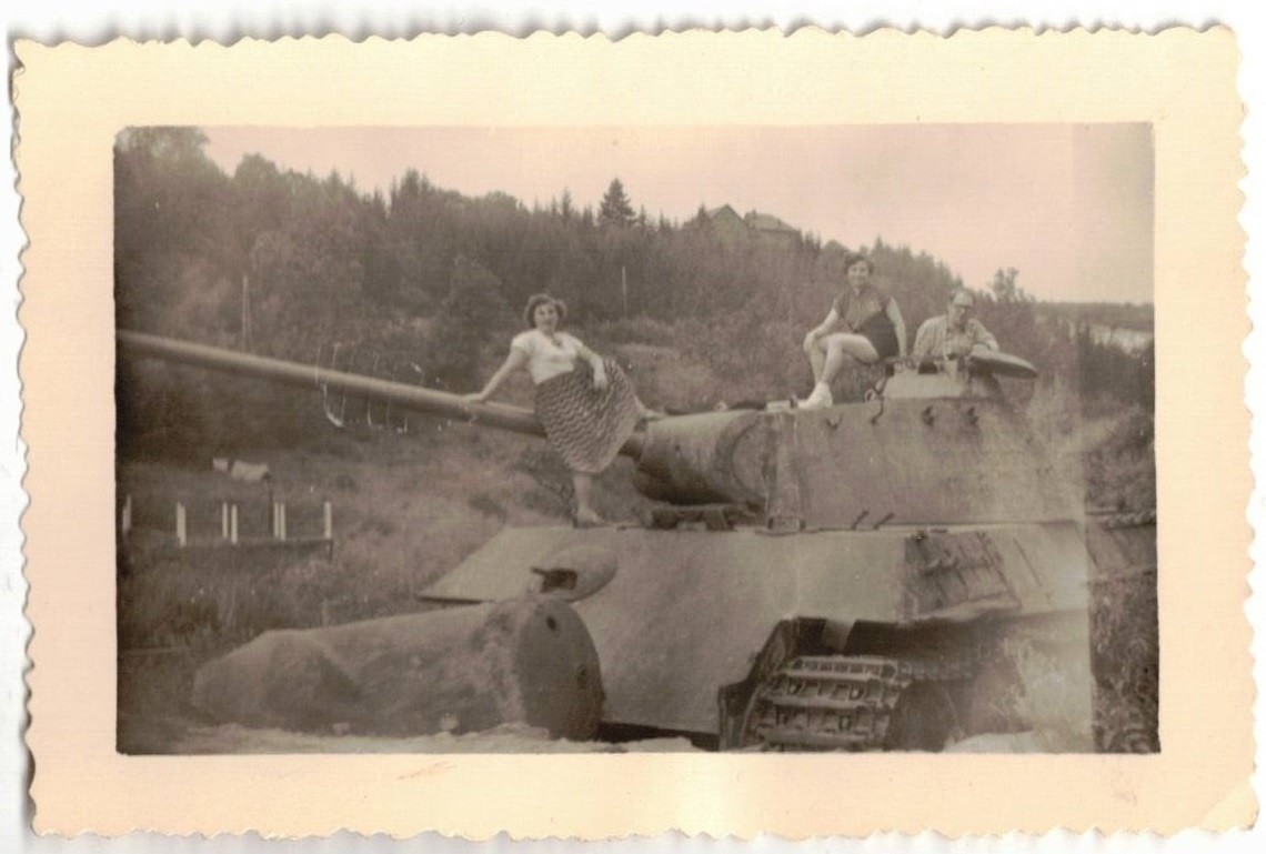 Germany KO panzer tank Pz Kfw V Panther Belgium Ardennes authentic photo