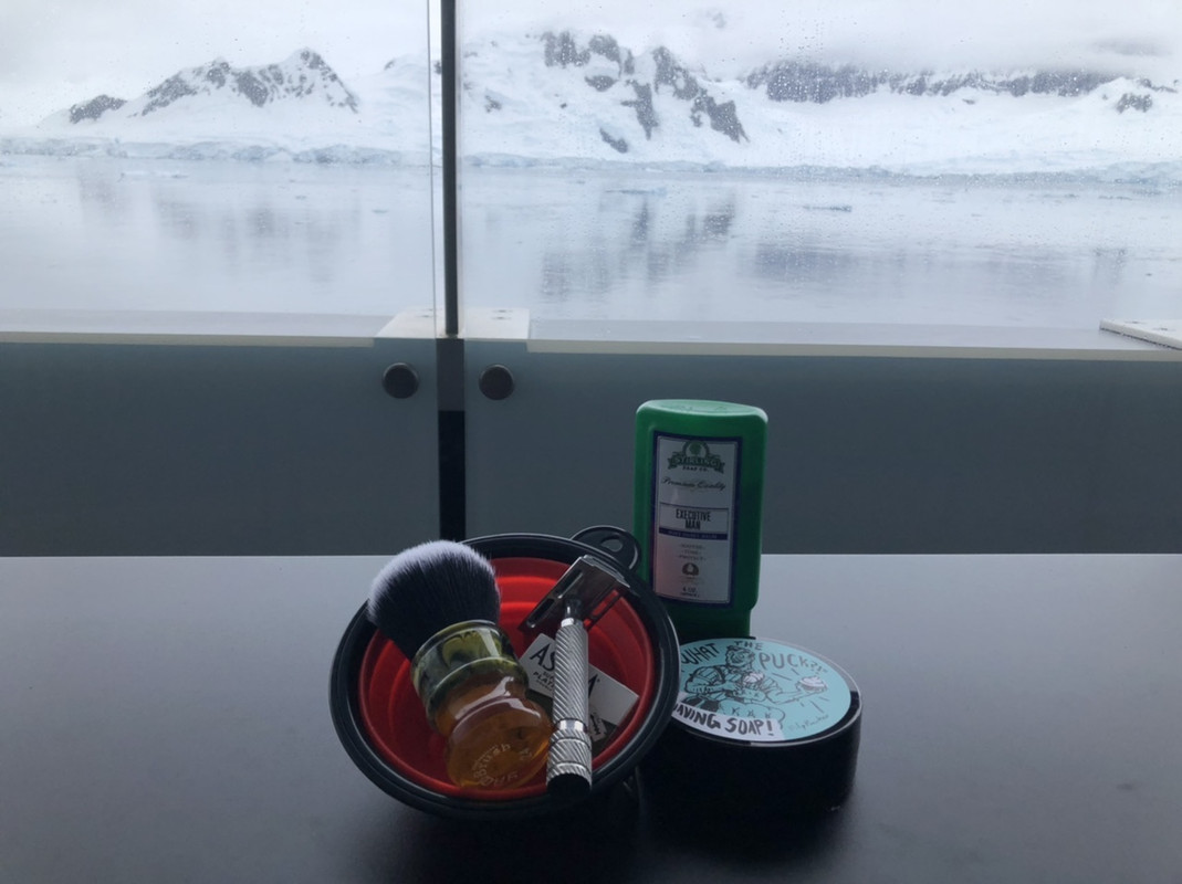 7AB50D6B-2A15-419B-AC79-9150BBC392BE