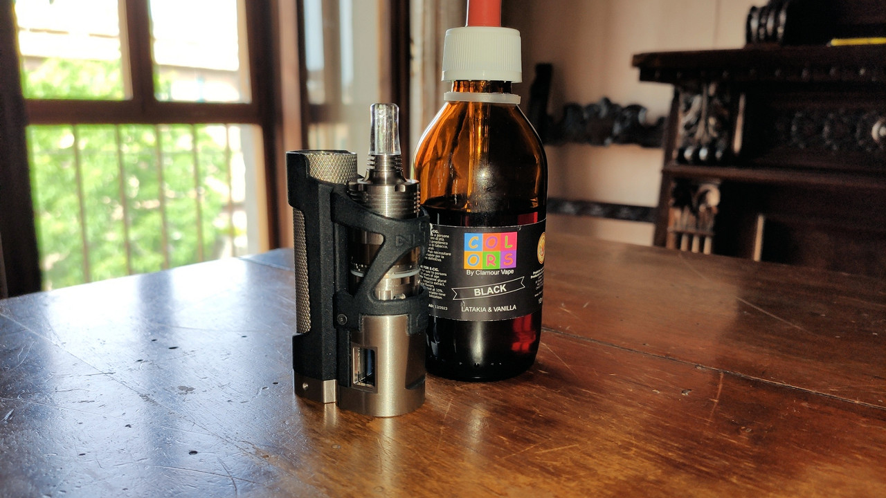 V9-Color-Black0nega2.jpg