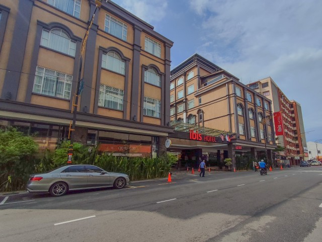 ibis hotel