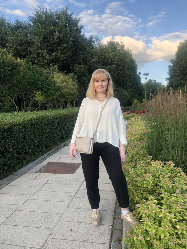 08492400-C6D4-4923-B0DE-281C5A671091