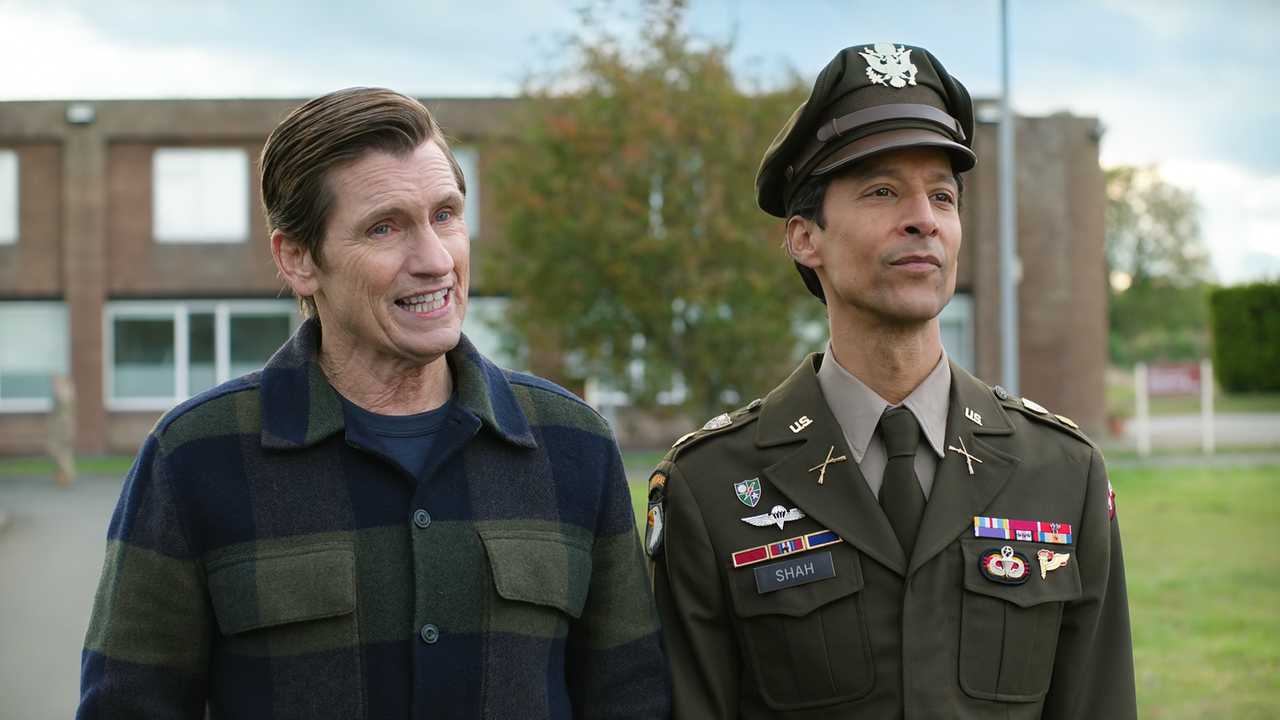 Going.Dutch.S01E02.Tanks.for.Nothing.1080p.10bit.AMZN.WEB-DL.DDP5.1.HEVC-Vyndros.mkv_snapshot_06.33_